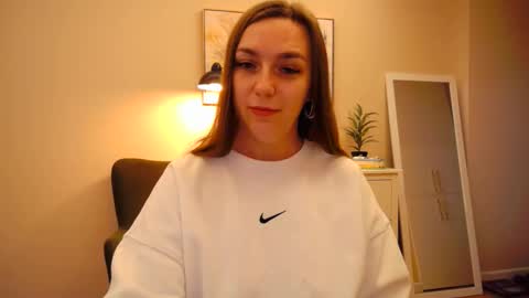 lucky_foryou_baby online show from 12/16/24, 09:57