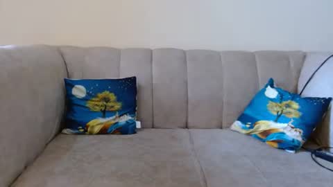Snapshot of luckyawesome chatting on 02/03/25, 10:47 Crisiah online show from 02/03/25, 10:47