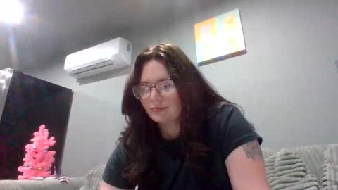 Snapshot of luckygirl96 chatting on 11/02/25, 12:57 luckygirl96 online show from 11/02/25, 12:57