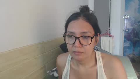 angelisa online show from 10/15/25, 09:20