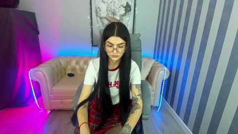 Monika online show from 02/08/25, 08:09