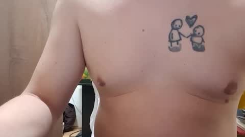 Snapshot of luckyshot91 chatting on 02/16/25, 10:54 luckyshot91 online show from 02/16/25, 10:54