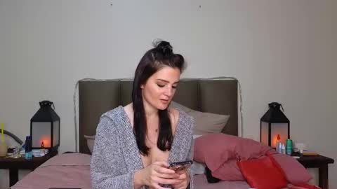 Lucy online show from 10/22/25, 09:03