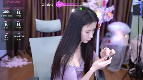 Lucy online show from 02/02/25, 01:19
