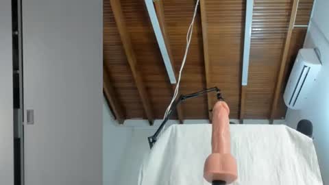 Snapshot of lucy_carterr_ chatting on 09/10/25, 04:29 Lucy carterr online show from 09/10/25, 04:29