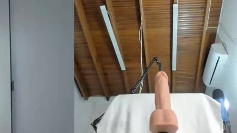 Snapshot of lucy_carterr_ chatting on 09/30/25, 04:45 Lucy carterr online show from 09/30/25, 04:45