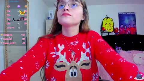 Snapshot of lucy_hess_ chatting on 12/13/24, 12:42 Lucy online show from 12/13/24, 12:42