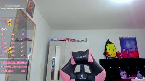 Snapshot of lucy_hess_ chatting on 01/14/25, 07:00 Lucy online show from 01/14/25, 07:00