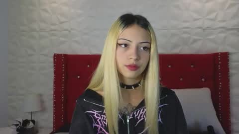 PINK online show from 10/27/25, 03:49