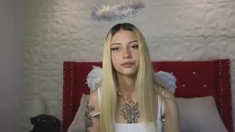 PINK online show from 10/31/25, 07:26