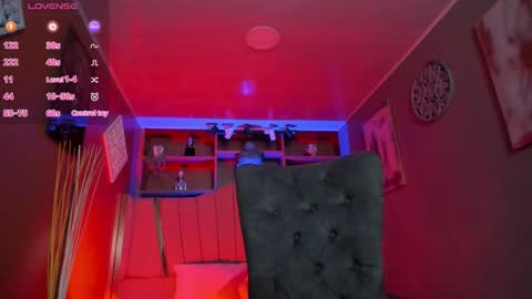 Lucy  online show from 09/19/25, 12:17