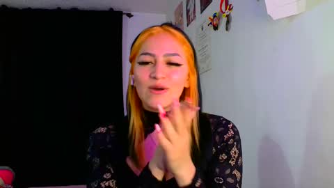 Snapshot of lucycherry__ chatting on 12/13/24, 01:26 LUCIA online show from 12/13/24, 01:26