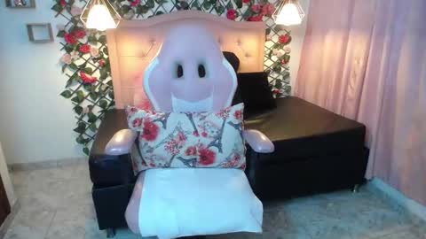 Lucy Cute online show from 09/20/25, 03:02