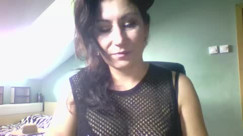 Snapshot of lucyhot6 chatting on 09/09/25, 09:42 lucybylucy online show from 09/09/25, 09:42