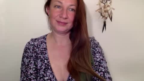 LucyKissxx online show from 11/04/25, 10:09