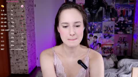 Lucy Rose online show from 11/13/25, 04:22