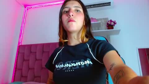 Snapshot of lucyy_start chatting on 02/05/25, 08:14 LUCY online show from 02/05/25, 08:14