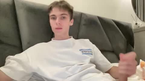 Luis online show from 11/11/25, 11:05