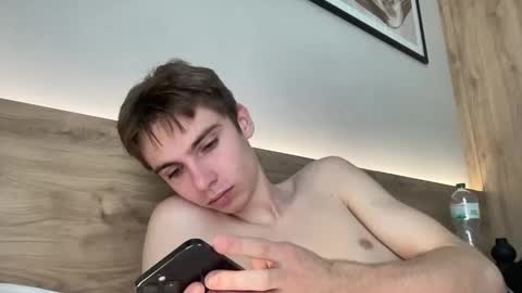 Luis online show from 11/13/25, 10:47