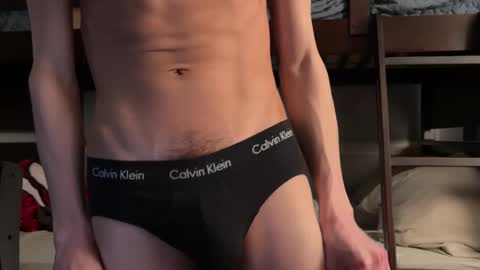 Snapshot of luisapolonio chatting on 02/26/25, 03:53 Luis online show from 02/26/25, 03:53