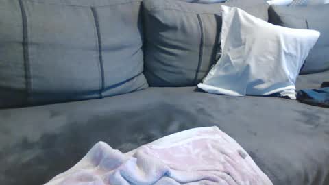 Snapshot of luismcawesome chatting on 01/29/25, 12:35 Luis online show from 01/29/25, 12:35
