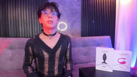 luixdust1 online show from 11/04/25, 05:28