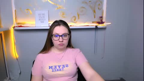 Snapshot of luizaheems_ chatting on 12/07/24, 12:13 Luiza online show from 12/07/24, 12:13