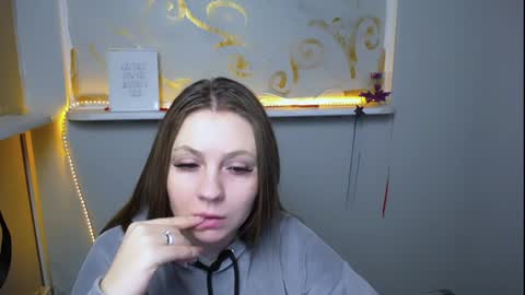 Snapshot of luizaheems_ chatting on 01/11/25, 07:39 Luiza online show from 01/11/25, 07:39