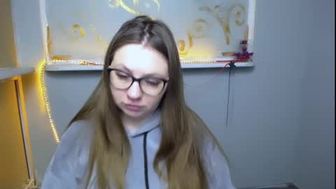 Snapshot of luizaheems_ chatting on 02/10/25, 06:31 Luiza online show from 02/10/25, 06:31