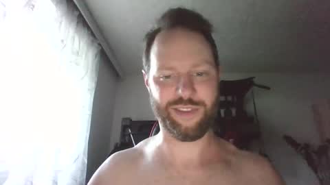 Snapshot of luke91_t chatting on 09/29/25, 03:50 luke91_t online show from 09/29/25, 03:50