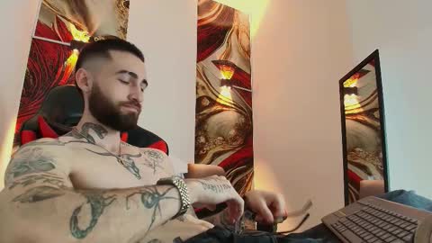 LUKE online show from 10/10/25, 01:32