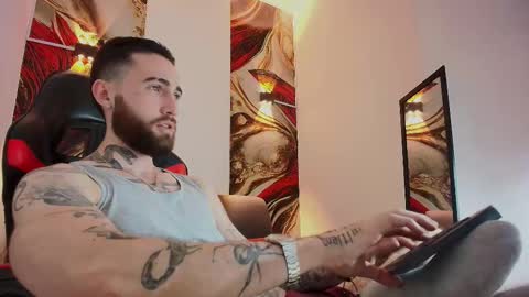 LUKE online show from 10/28/25, 01:25