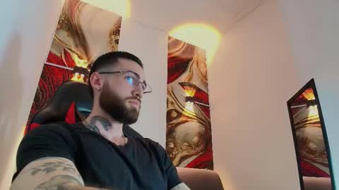 LUKE online show from 11/15/25, 01:07