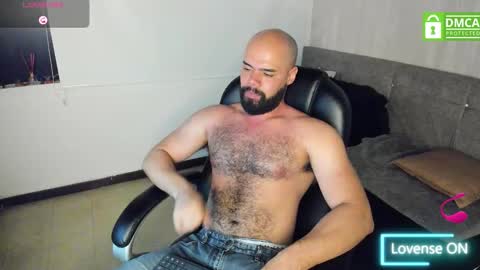 luke diaz7 online show from 10/30/25, 04:03