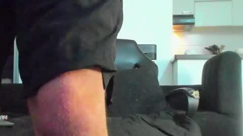 Snapshot of lukeglanton17 chatting on 11/16/25, 10:59 Luke online show from 11/16/25, 10:59