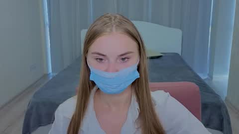 lukeriamoon online show from 09/09/25, 04:23