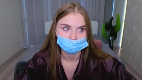 lukeriamoon online show from 10/23/25, 04:45