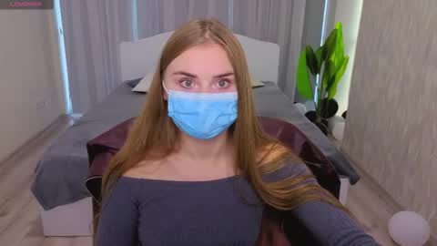 lukeriamoon online show from 11/22/25, 06:34