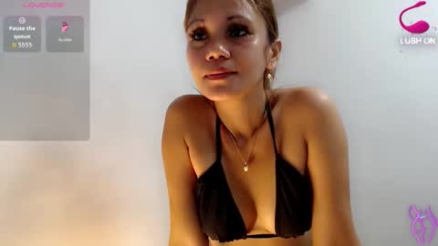 Snapshot of lulita_moan chatting on 10/03/25, 01:02 lulu online show from 10/03/25, 01:02