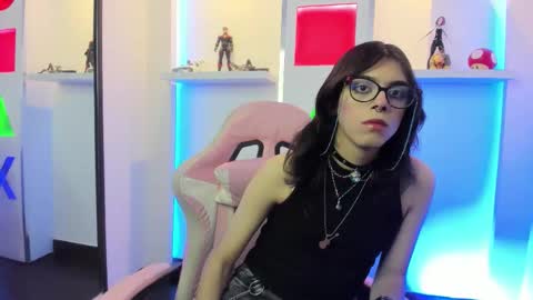 Snapshot of lullaby_charade chatting on 11/13/25, 11:42 Cookie online show from 11/13/25, 11:42