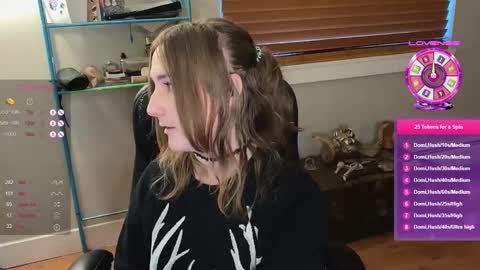 Lulu online show from 03/05/25, 12:27