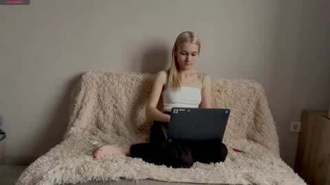 lumpyamsonia online show from 11/27/25, 07:21