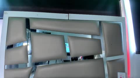 luna online show from 10/03/25, 01:41