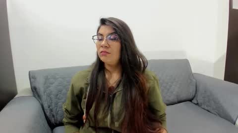 luna  online show from 11/07/25, 11:21