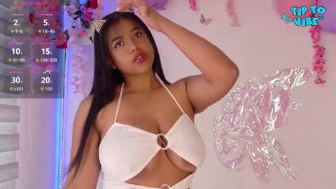 Snapshot of luna_ebony1 chatting on 10/15/25, 01:33 Couple X online show from 10/15/25, 01:33