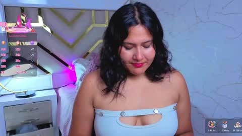 Luna  Jonez  online show from 11/20/25, 11:10