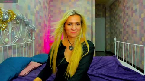 Snapshot of luna_lew1s chatting on 01/07/25, 02:08 luna_lew1s online show from 01/07/25, 02:08
