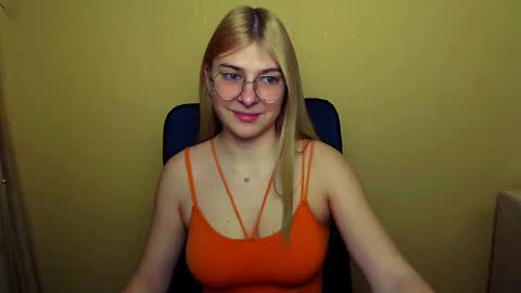 Snapshot of luna_lush_ chatting on 02/07/25, 08:55 Luna online show from 02/07/25, 08:55