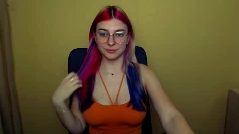 Snapshot of luna_lush_ chatting on 03/06/25, 07:25 Luna online show from 03/06/25, 07:25