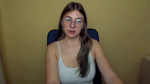 Snapshot of luna_lush_ chatting on 09/12/25, 08:58 Luna online show from 09/12/25, 08:58